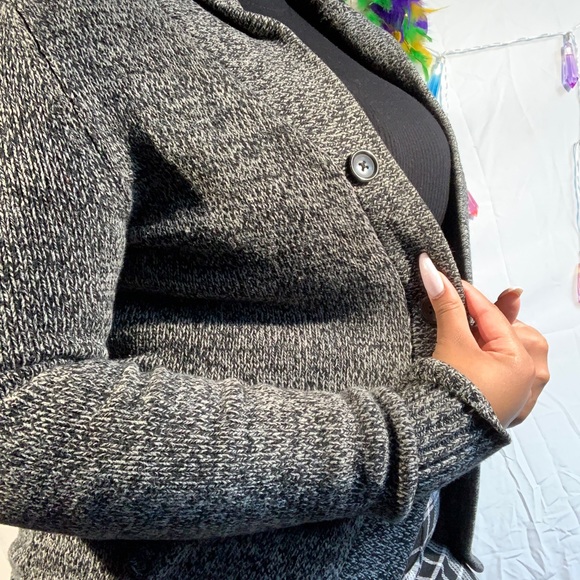 Sweater - Picture 2 of 3